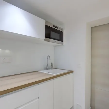 Cujas Apartment *